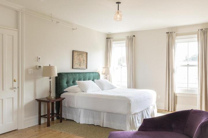 Stewart House Hotel