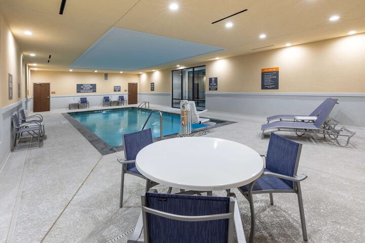 Pool 6 of 37