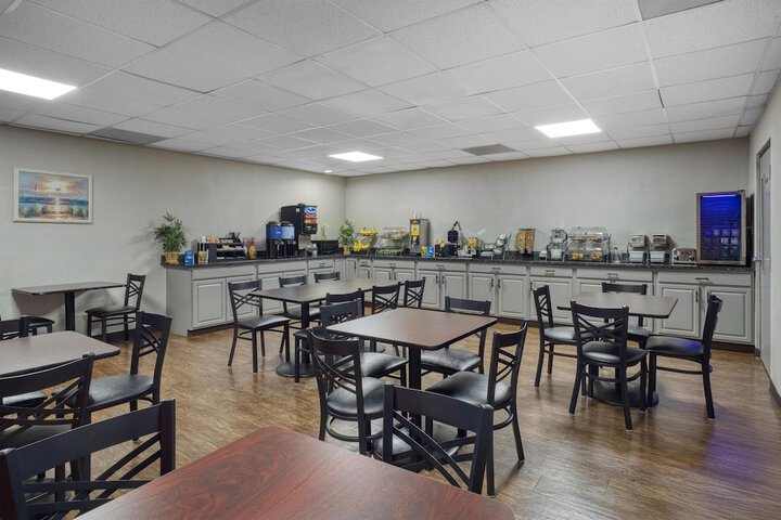 SureStay by Best Western Greenville
