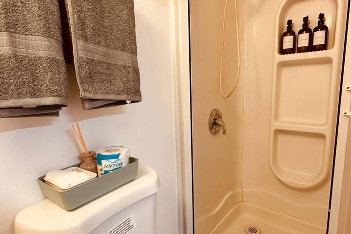Charming 3BR Retreat near Disneyland Downtown LA!