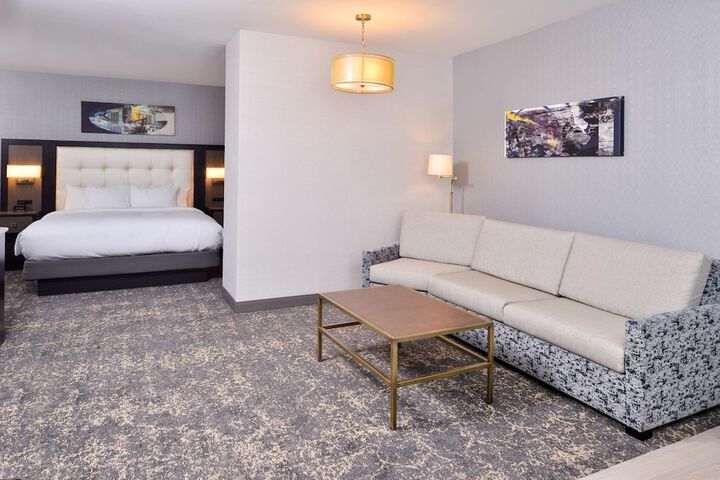 DoubleTree by Hilton Utica