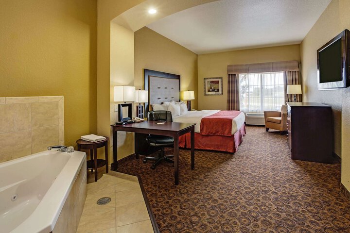 Room 21 of 33