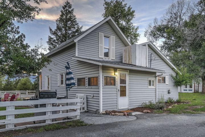 Bluebird Inn