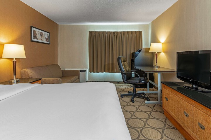 Room 18 of 28