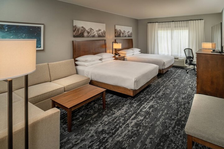 Room 20 of 28