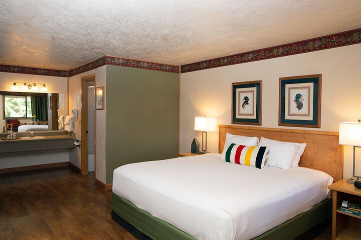 Room 19 of 28