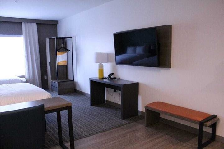Comfort Suites Richmond East