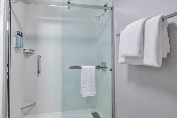 Courtyard by Marriott Detroit Livonia
