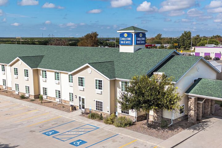 Cobblestone Inn & Suites – Big Lake