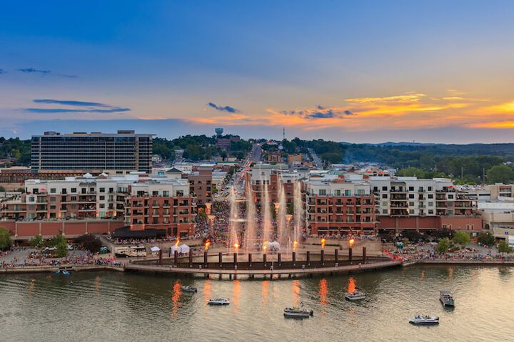Hilton Promenade at Branson Landing