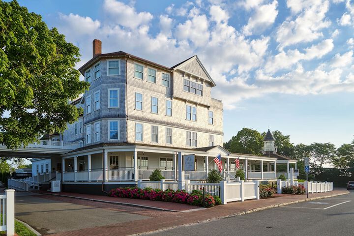 Harbor View Hotel
