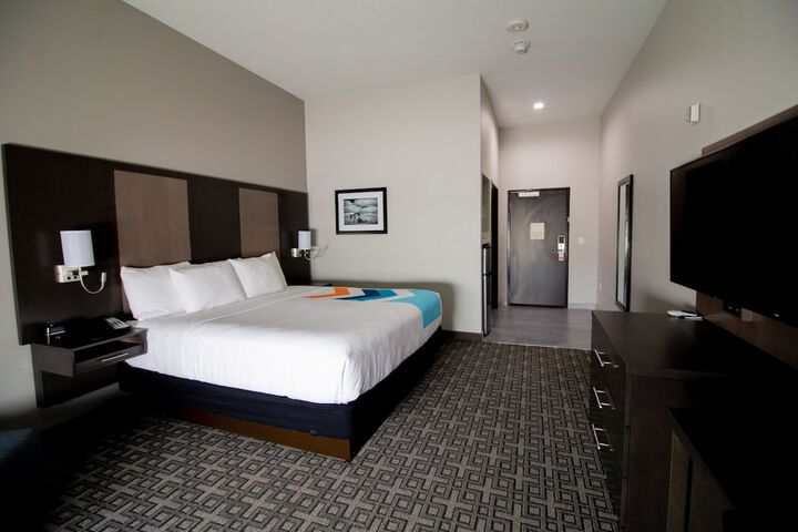 Room 25 of 34