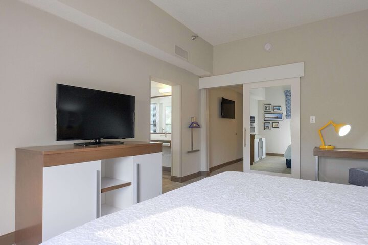 Room 53 of 78
