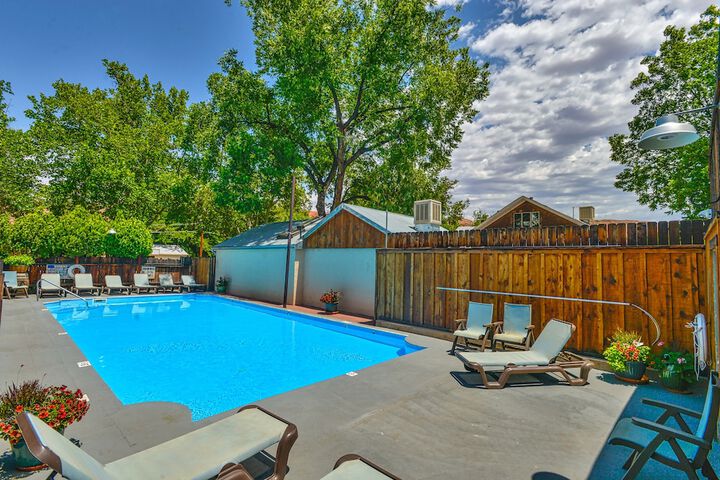 Pool 17 of 73
