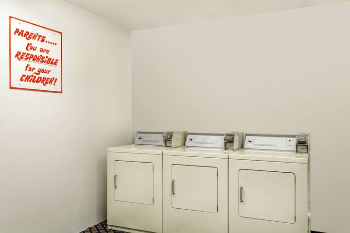 Room 11 of 20