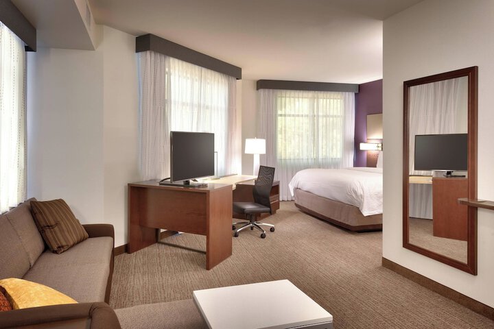 Room 30 of 34