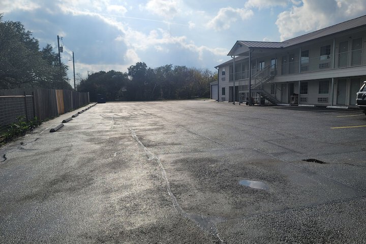 Property Grounds 38 of 49