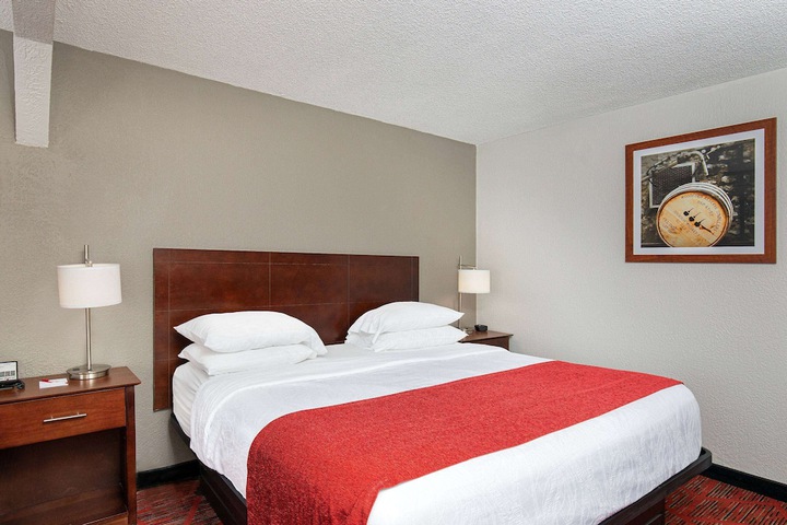 Room 21 of 36