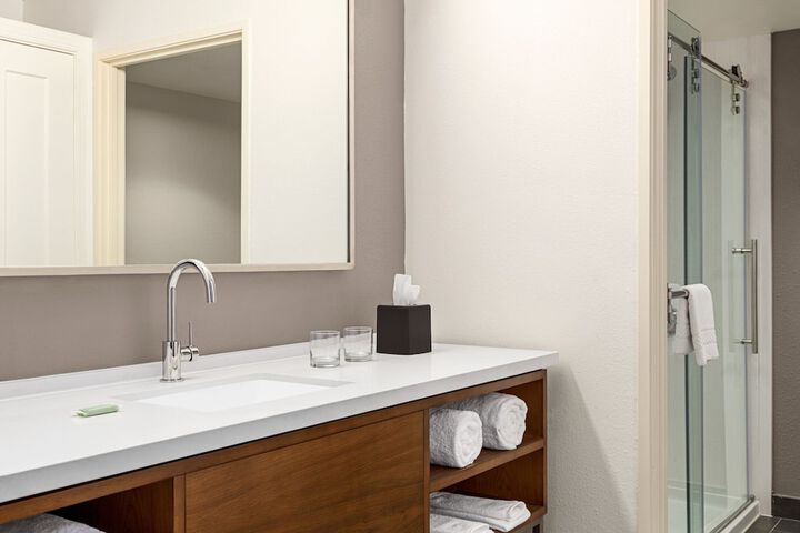 Room 20 of 42