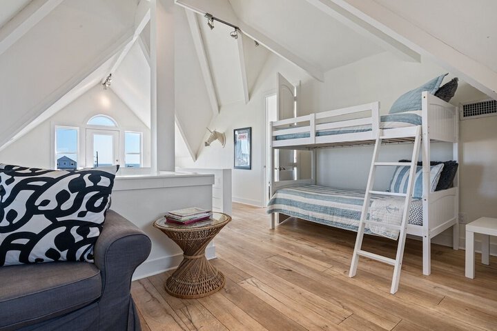#beach Please 3 Bedroom Home by RedAwning