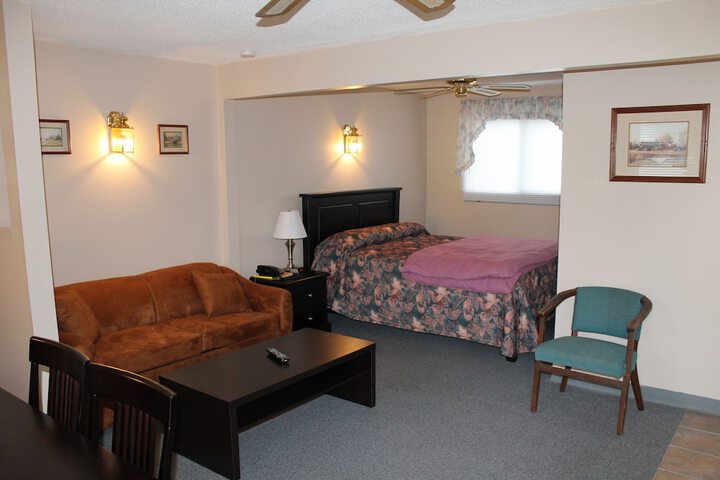 Room 16 of 34