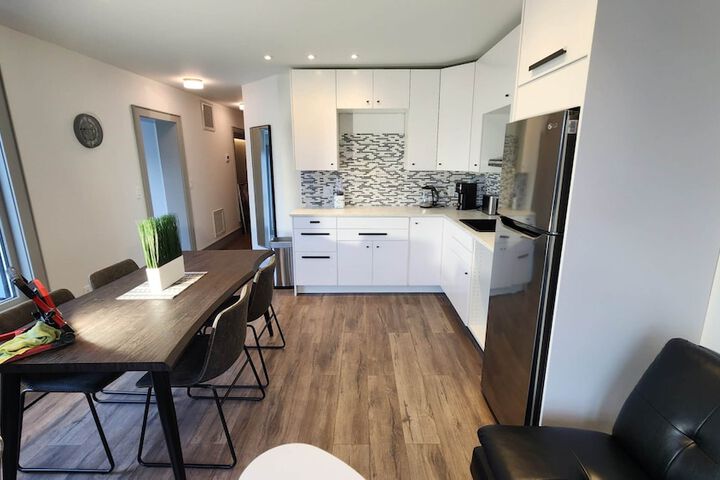 GLOBALSTAY. Paradise Marina Place