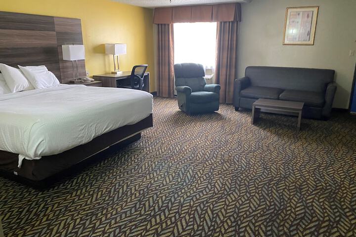 Room 14 of 19