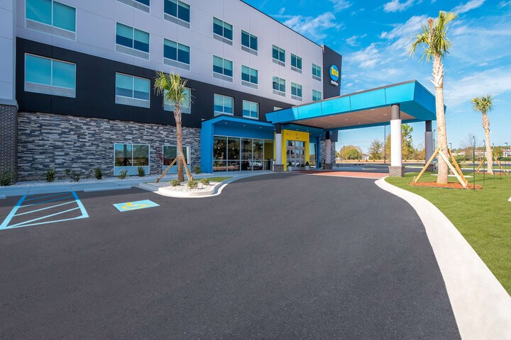 Hotel 4 of 41