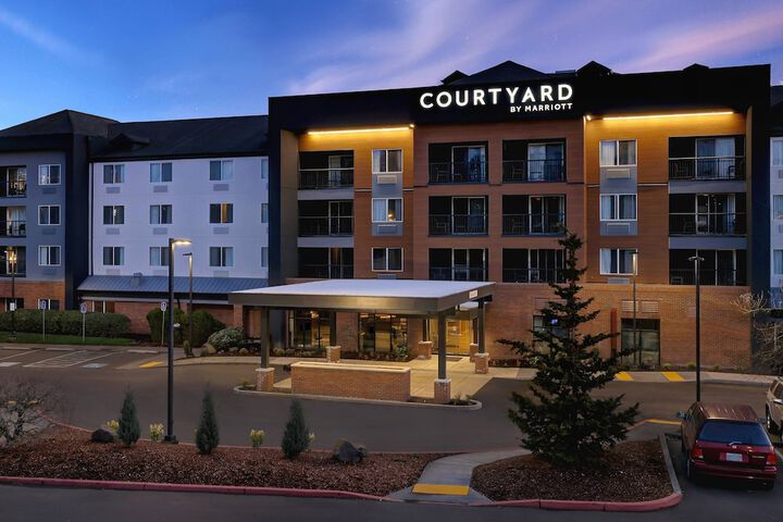 Hotel 4 of 61