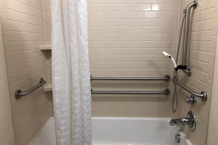 Room 60 of 74