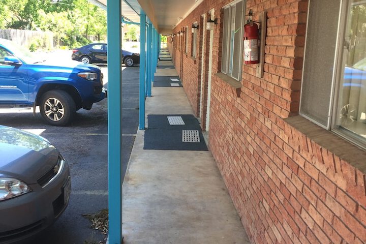 Hotel 6 of 54