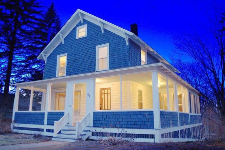 The Craftsman Farmhouse with Modern Flair