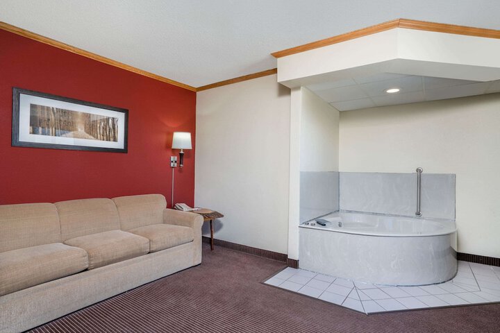 Room 20 of 25