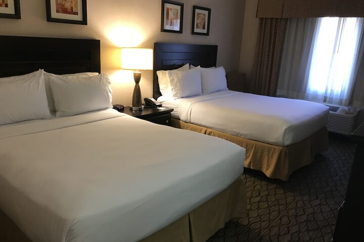 Room 26 of 45