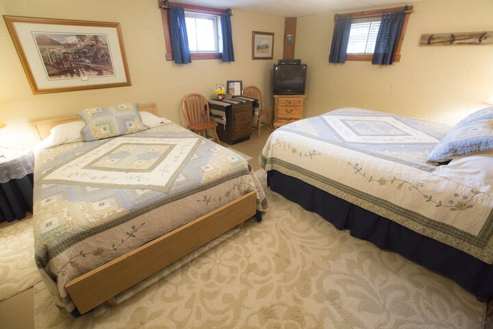 Room 33 of 52