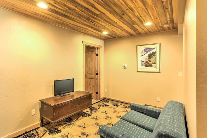 Cozy Buena Vista Apartment 4 Mi to Main Street!