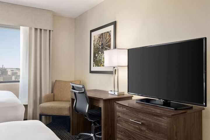 Room 7 of 26