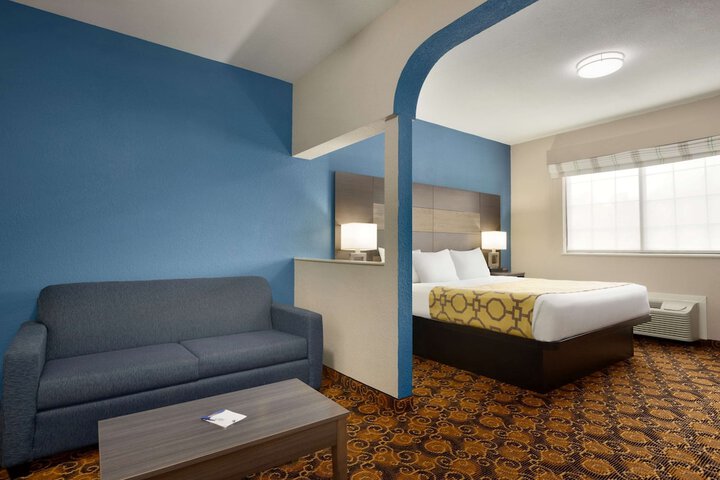 Room 19 of 28