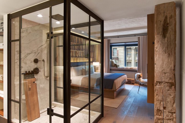 Room 20 of 77