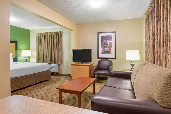 Extended Stay America Suites Toledo Maumee