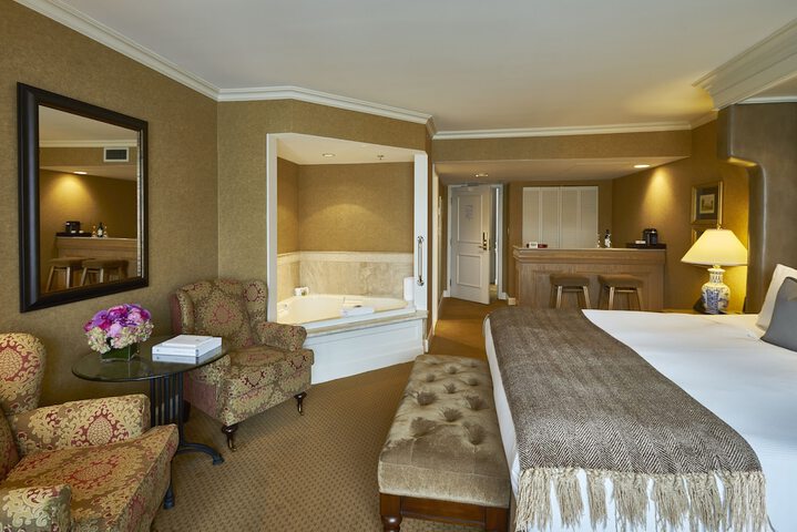 Room 35 of 53