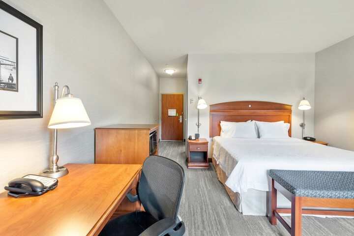 Room 22 of 38