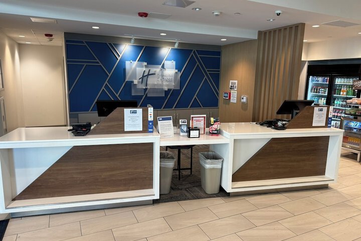 Holiday Inn Express & Suites Henderson South - Boulder City by IHG