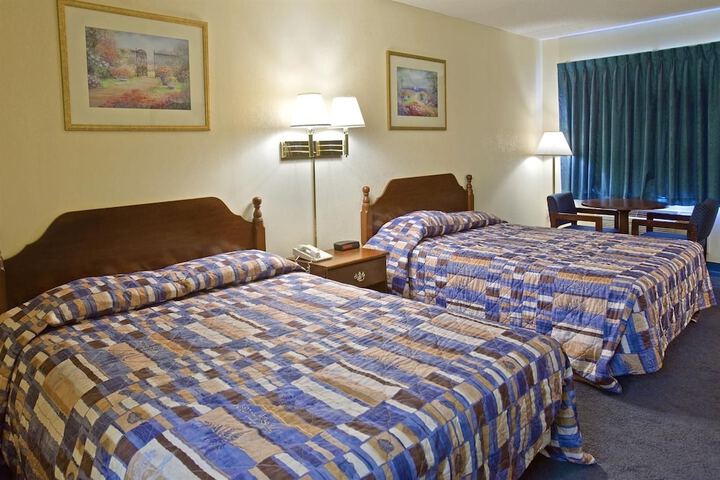 Room 13 of 29