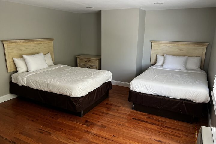 Room 25 of 41