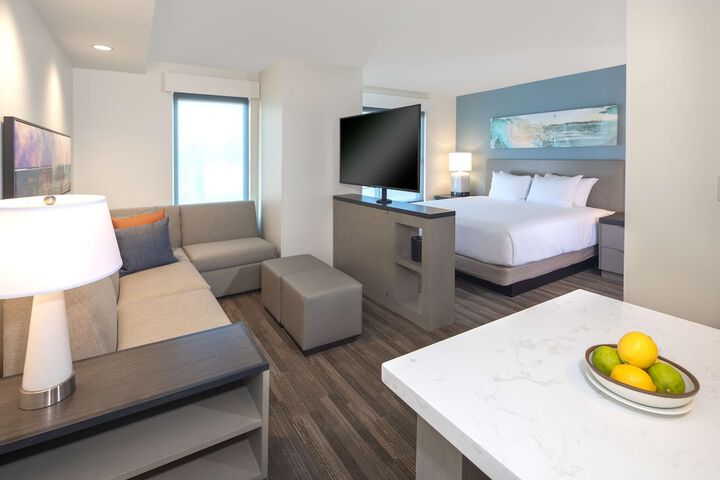 Room 18 of 52