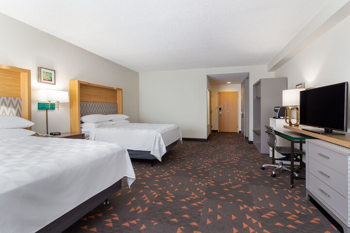 Room 26 of 39