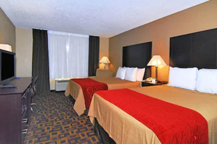 Room 15 of 34