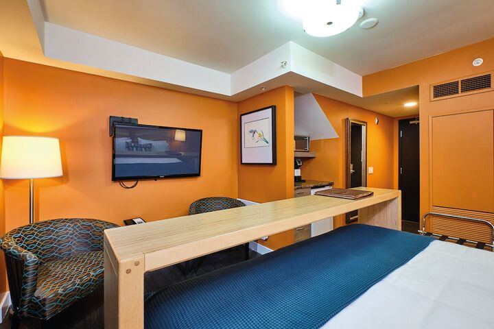 Room 78 of 108