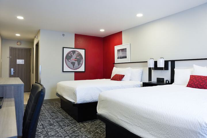 Room 9 of 24